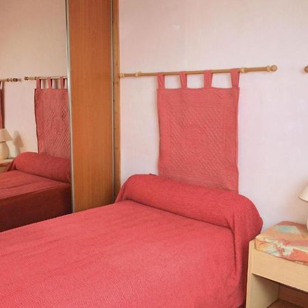 2 Bedroom Nice Home In Plestin Les Greves Luaran gambar