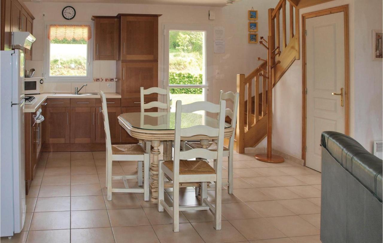 2 Bedroom Nice Home In Plestin Les Greves Luaran gambar