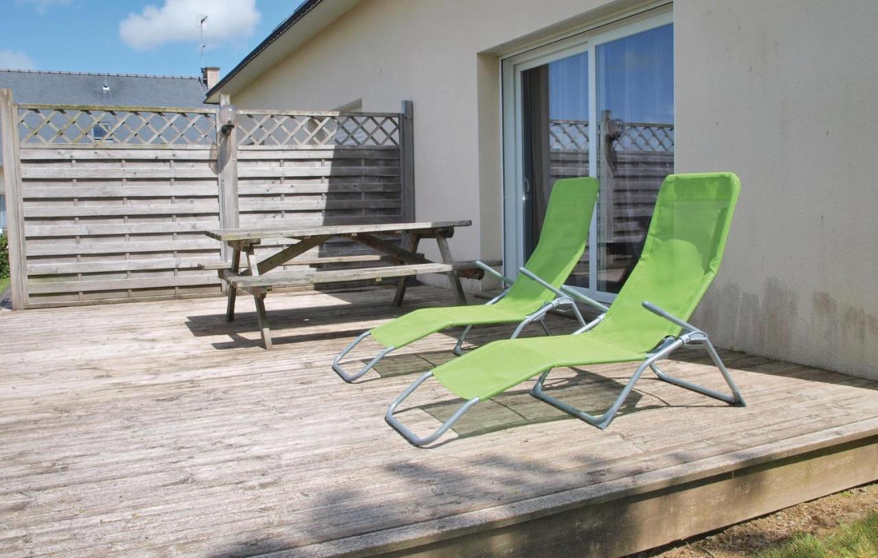 2 Bedroom Nice Home In Plestin Les Greves Luaran gambar