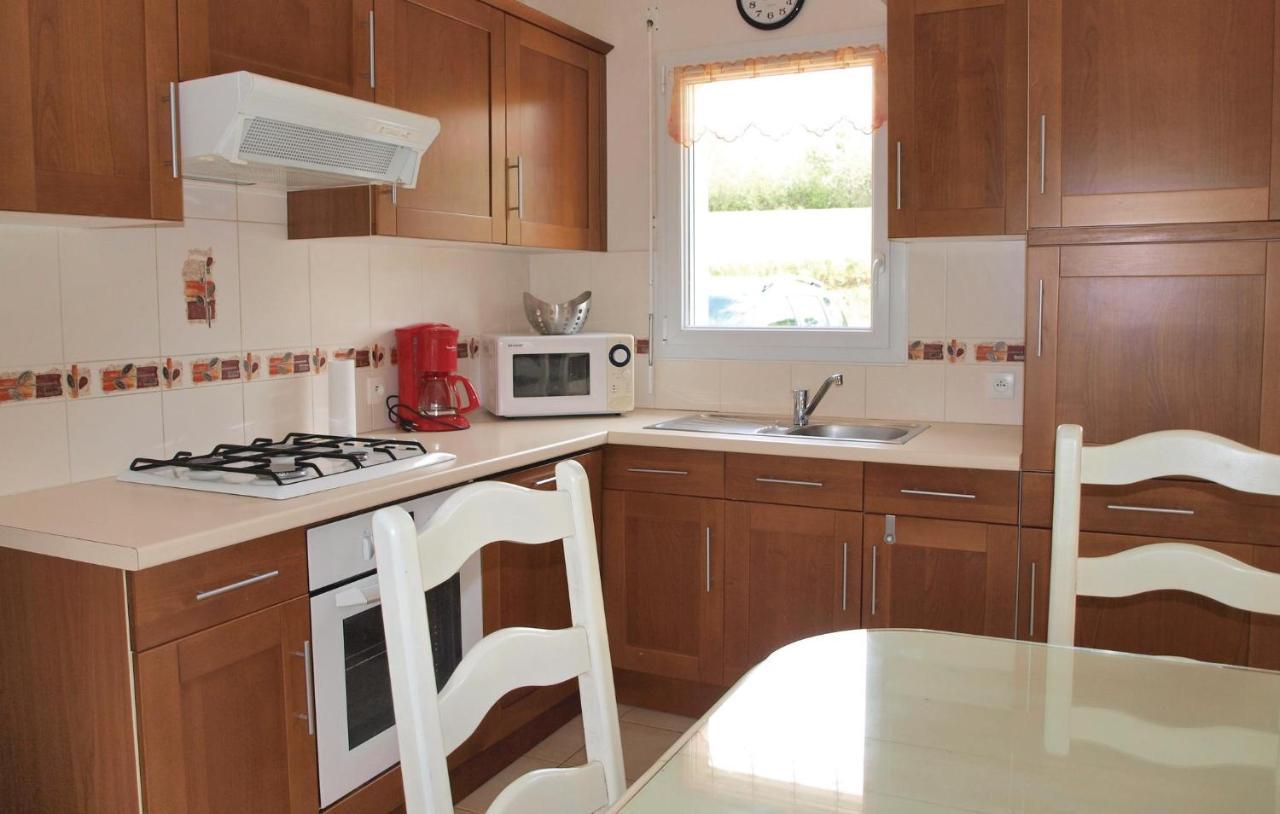 2 Bedroom Nice Home In Plestin Les Greves Luaran gambar