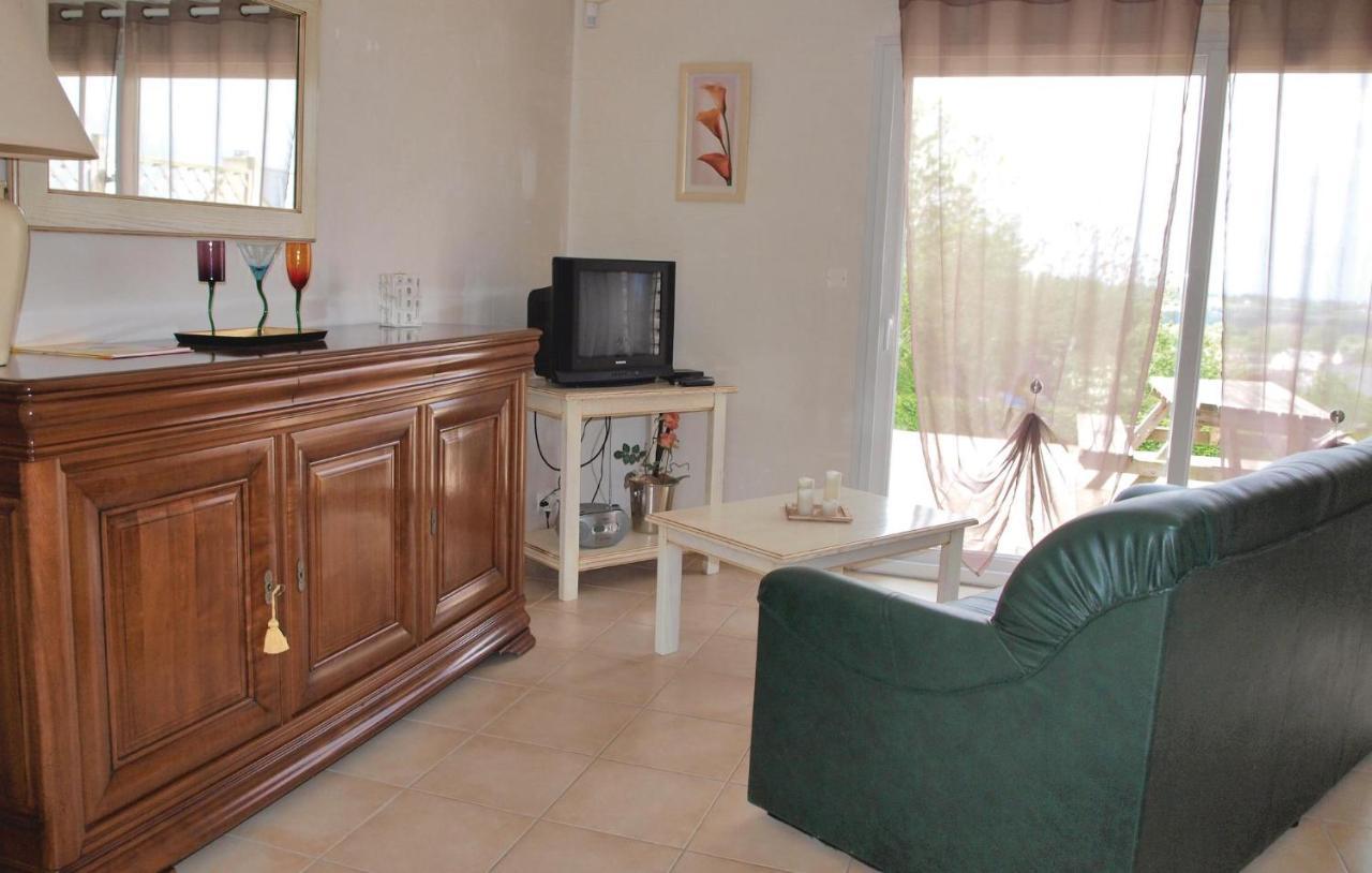 2 Bedroom Nice Home In Plestin Les Greves Luaran gambar